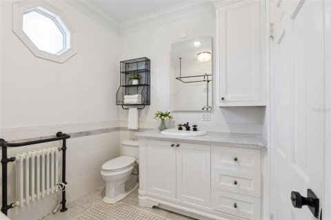 Villa ou maison à vendre à Orlando, Floride: 5 chambres, 416.39 m2 № 2324210 - photo 27