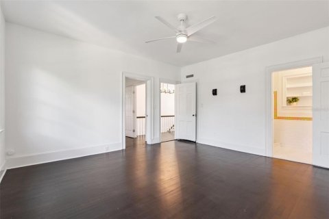 Villa ou maison à vendre à Orlando, Floride: 5 chambres, 416.39 m2 № 2324210 - photo 29