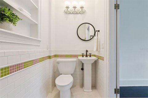 Villa ou maison à vendre à Orlando, Floride: 5 chambres, 416.39 m2 № 2324210 - photo 30