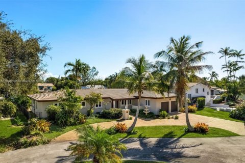 House in Coral Gables, Florida 4 bedrooms, 284.1 sq.m. № 1852227 - photo 3