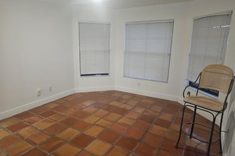 House in Haines City, Florida 3 bedrooms, 195.93 sq.m. № 2101928 - photo 9