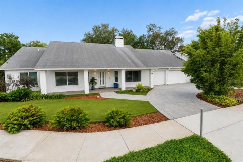 Casa en Orlando, Florida 4 dormitorios, 318.1 m2 № 2107610