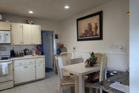 Propiedad comercial en venta en Palm Beach Gardens, Florida, 221.29 m2 № 2420801 - foto 18