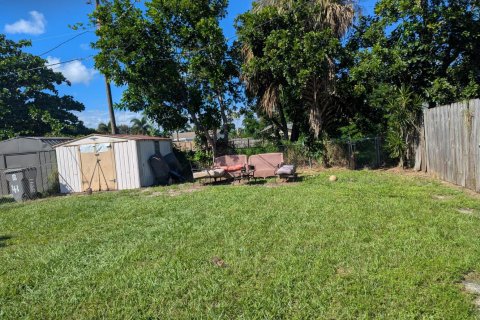 Propiedad comercial en venta en Palm Beach Gardens, Florida, 221.29 m2 № 2420801 - foto 26