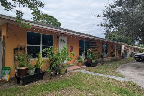Propiedad comercial en Palm Beach Gardens, Florida 221.29 m2 № 2420801