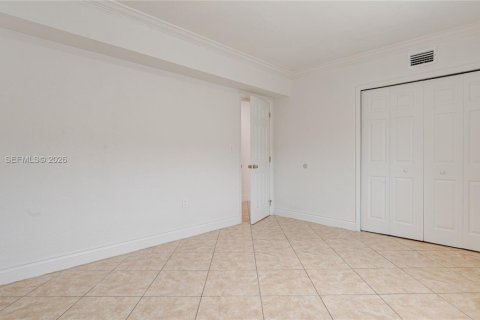 Villa ou maison à louer à Miami, Floride: 3 chambres, 238.57 m2 № 2168808 - photo 26