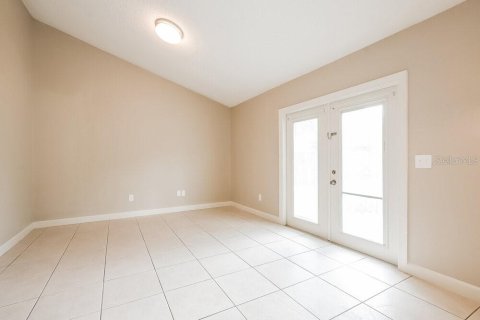 Villa ou maison à louer à Sanford, Floride: 3 chambres, 131.92 m2 № 2100052 - photo 3