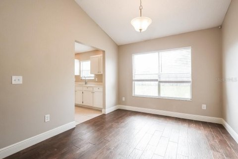Villa ou maison à louer à Sanford, Floride: 3 chambres, 131.92 m2 № 2100052 - photo 5