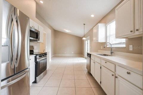 Villa ou maison à louer à Sanford, Floride: 3 chambres, 131.92 m2 № 2100052 - photo 6