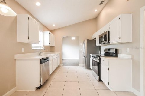 Villa ou maison à louer à Sanford, Floride: 3 chambres, 131.92 m2 № 2100052 - photo 7