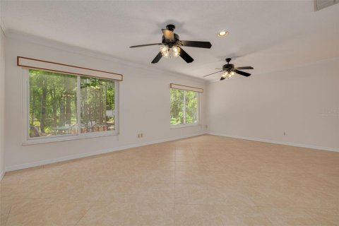 House in Palm Harbor, Florida 2 bedrooms, 163.51 sq.m. № 1662616 - photo 13