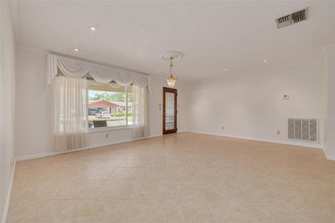 House in Palm Harbor, Florida 2 bedrooms, 163.51 sq.m. № 1662616 - photo 8