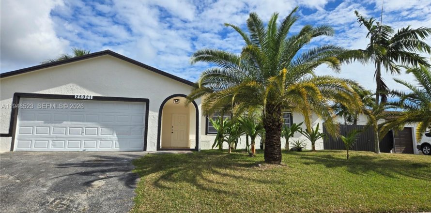 Villa ou maison à Homestead, Floride 3 chambres, 115.48 m2 № 2004430