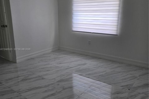 Villa ou maison à vendre à Homestead, Floride: 3 chambres, 115.48 m2 № 2004430 - photo 16