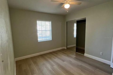 Immobilier commercial à vendre à Saint Petersburg, Floride: 3 chambres, 126.35 m2 № 2107096 - photo 21