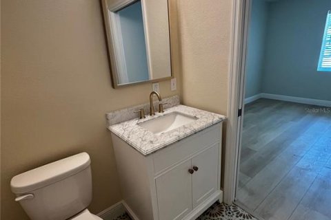 Immobilier commercial à vendre à Saint Petersburg, Floride: 3 chambres, 126.35 m2 № 2107096 - photo 10