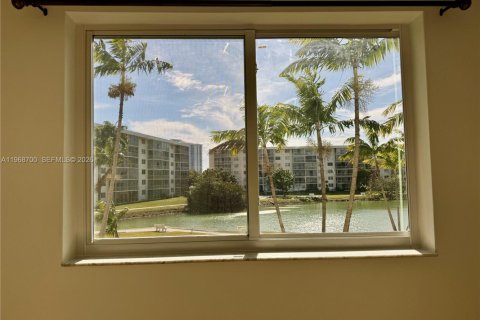 Condominio en venta en Aventura, Florida, 1 dormitorio, 71.35 m2 № 2030792 - foto 25