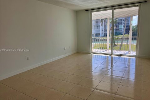 Condominio en venta en Aventura, Florida, 1 dormitorio, 71.35 m2 № 2030792 - foto 9