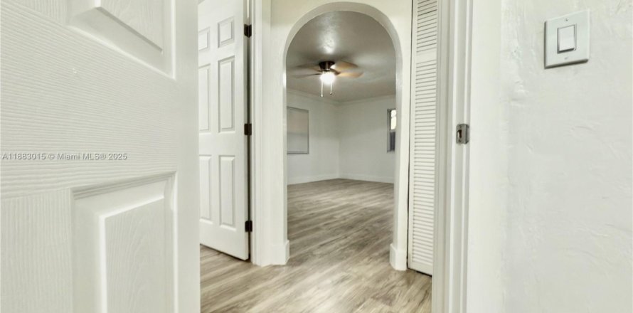 Appartement à Miami, Floride 2 chambres, 257.34 m2 № 1929558