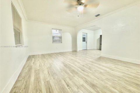 Appartement à louer à Miami, Floride: 2 chambres, 257.34 m2 № 1929558 - photo 19