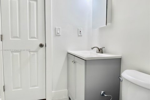 Appartement à louer à Miami, Floride: 2 chambres, 257.34 m2 № 1929558 - photo 14