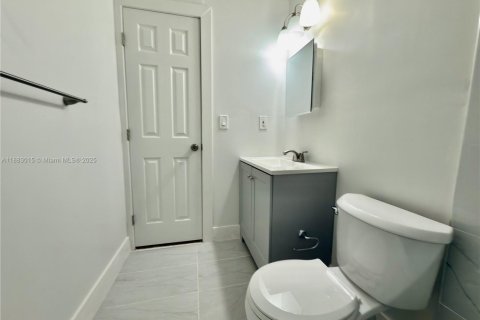 Appartement à louer à Miami, Floride: 2 chambres, 257.34 m2 № 1929558 - photo 15