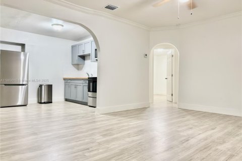 Appartement à louer à Miami, Floride: 2 chambres, 257.34 m2 № 1929558 - photo 22