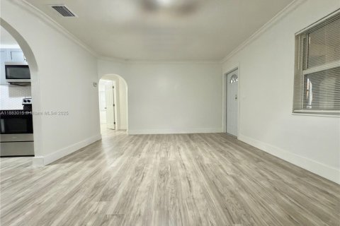 Appartement à louer à Miami, Floride: 2 chambres, 257.34 m2 № 1929558 - photo 20