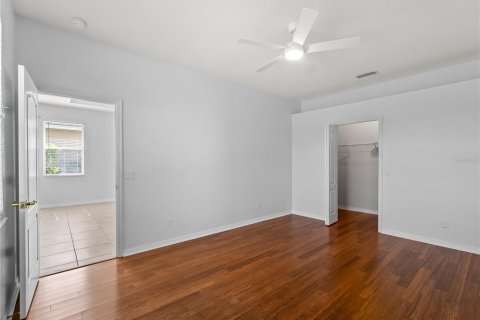 House in Venice, Florida 4 bedrooms, 205.04 sq.m. № 2091624 - photo 30