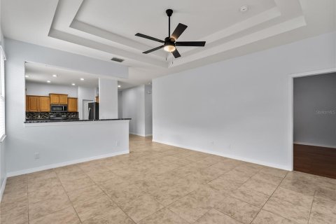 House in Venice, Florida 4 bedrooms, 205.04 sq.m. № 2091624 - photo 27