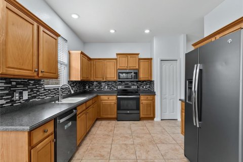 House in Venice, Florida 4 bedrooms, 205.04 sq.m. № 2091624 - photo 20