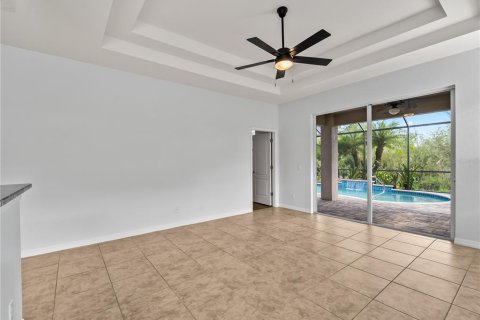 House in Venice, Florida 4 bedrooms, 205.04 sq.m. № 2091624 - photo 26
