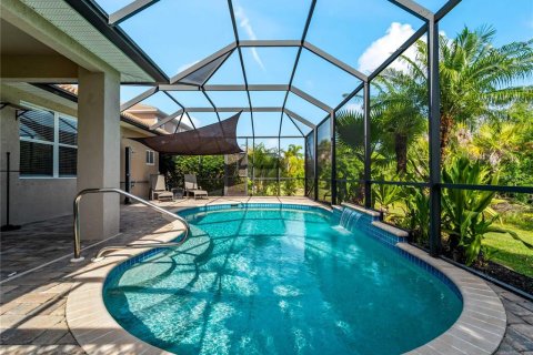House in Venice, Florida 4 bedrooms, 205.04 sq.m. № 2091624 - photo 2