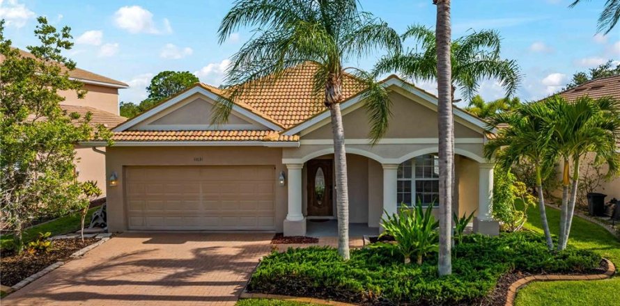 House in Venice, Florida 4 bedrooms, 205.04 sq.m. № 2091624