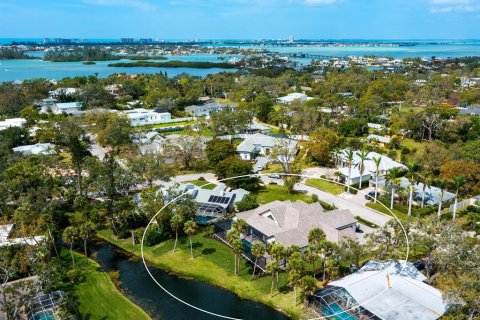 Villa ou maison à vendre à Sarasota, Floride: 4 chambres, 379.69 m2 № 1733167 - photo 2