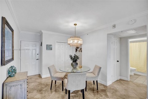 Condo in Hollywood, Florida, 1 bedroom  № 1867046 - photo 13