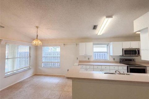 Casa en venta en Lutz, Florida, 4 dormitorios, 166.11 m2 № 2198561 - foto 10