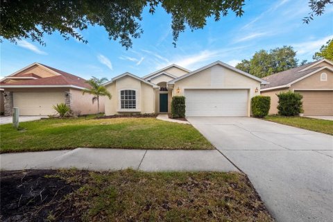 Casa en venta en Lutz, Florida, 4 dormitorios, 166.11 m2 № 2198561 - foto 2