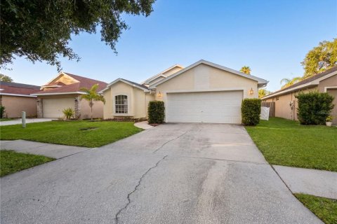 Casa en Lutz, Florida 4 dormitorios, 166.11 m2 № 2198561