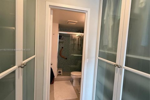 Copropriété à vendre à Miami Beach, Floride: 2 chambres, 106.37 m2 № 1797596 - photo 12