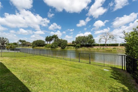 Villa ou maison à vendre à Cooper City, Floride: 4 chambres, 215.53 m2 № 1946896 - photo 30