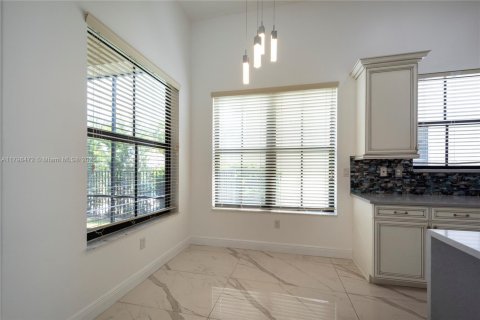 Villa ou maison à vendre à Cooper City, Floride: 4 chambres, 215.53 m2 № 1946896 - photo 13