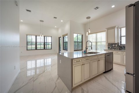 Villa ou maison à vendre à Cooper City, Floride: 4 chambres, 215.53 m2 № 1946896 - photo 7
