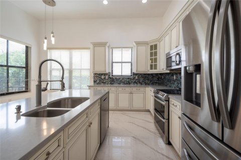 Villa ou maison à vendre à Cooper City, Floride: 4 chambres, 215.53 m2 № 1946896 - photo 9