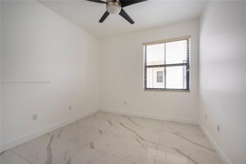 Villa ou maison à vendre à Cooper City, Floride: 4 chambres, 215.53 m2 № 1946896 - photo 22