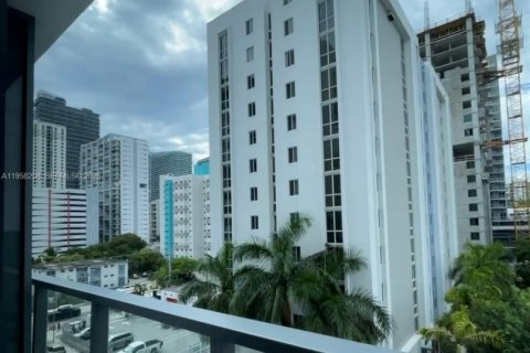Купить кондоминиум в Майами, Флорида 1 спальня, 44.22м2, № 2017412 - фото 11