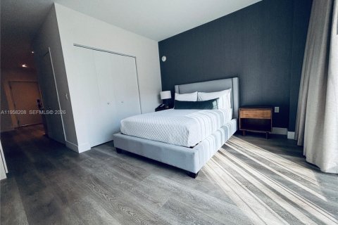 Кондоминиум с 1 спальней в Майами, Флорида № 2017412