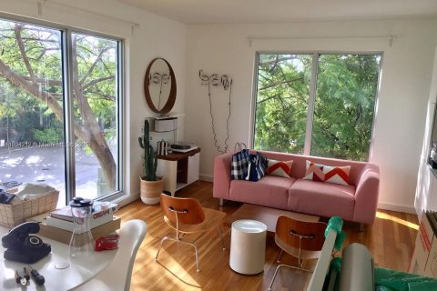 Apartment in Miami, Florida 2 bedrooms, 109.16 sq.m. № 1945911 - photo 7