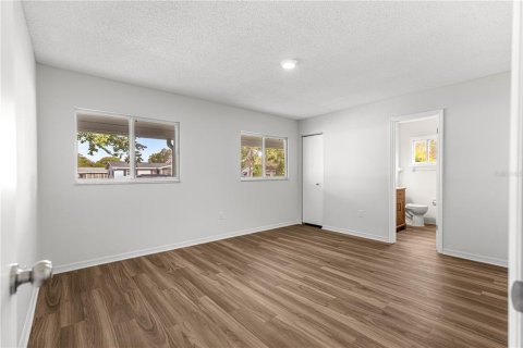 House in Ocala, Florida 3 bedrooms, 138.98 sq.m. № 2094192 - photo 25
