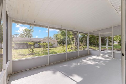 House in Ocala, Florida 3 bedrooms, 138.98 sq.m. № 2094192 - photo 17